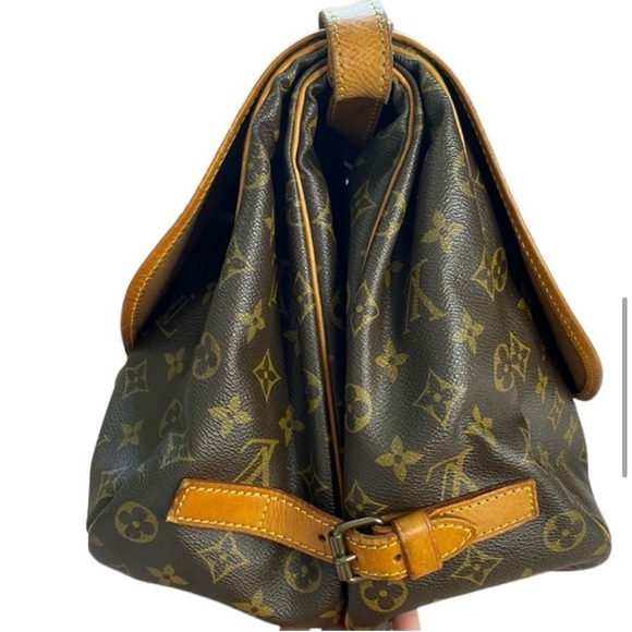 Louis Vuitton saumur 35 mesenger crossbody bag - Picture 7 of 16